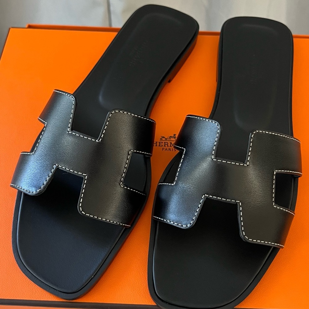 NWT - Hermes Black Orans Size 37.5 Full Set